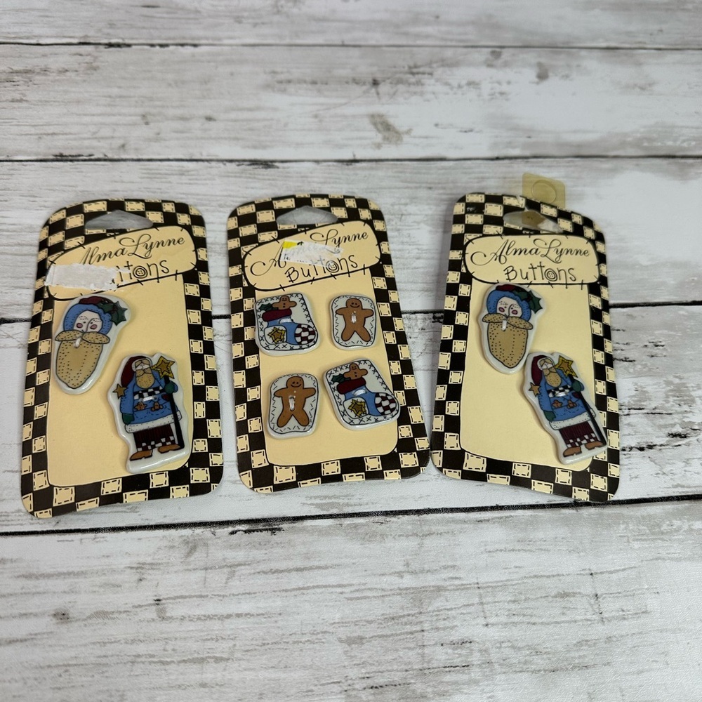 ALMA LYNNE Ceramic Christmas Buttons vtg 1997 Stocking w Gingerbread 12 total